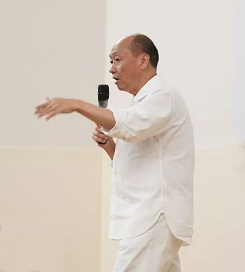 盧志榮：當(dāng)設(shè)計(jì)和愛結(jié)合 設(shè)計(jì)出來(lái)的產(chǎn)品才有生命力